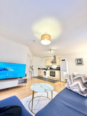 Unique city center apartment with free parking